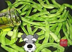 橄榄菜清炒四季豆的做法图解3