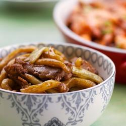 豆角鸡腿焖乌冬面的做法[图]