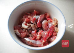 香菇丝炒鸡腿肉的做法图解2