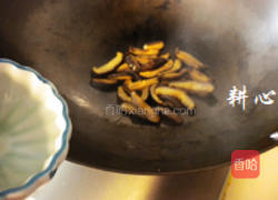 香菇丝炒鸡腿肉的做法图解9