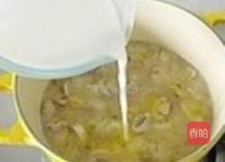 新英格兰蛤蜊巧达汤的做法图解11