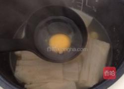 腐竹白果鸡蛋汤的做法图解4