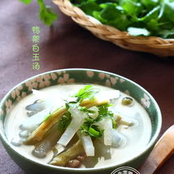 鸭架白玉汤的做法[图]