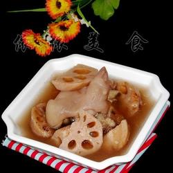 猪脚莲藕汤的做法[图]