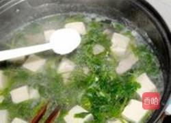 香菜叶肉片豆腐汤的做法图解4