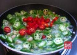 秋葵炒魔芋的做法图解3