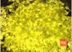 缤纷炒豆芽的做法图解2