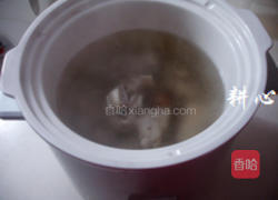 竹荪猪蹄汤的做法图解7