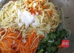 炝拌豆腐丝的做法图解1