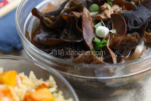 黑木耳鸡肝汤