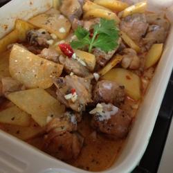 烤鸡腿肉配椰浆红咖喱汁的做法[图]