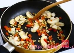 松子意面的做法图解3