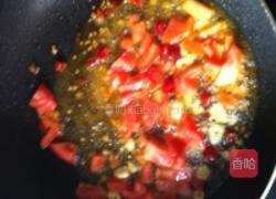 日式墨鱼鲜虾乌东面的做法图解3