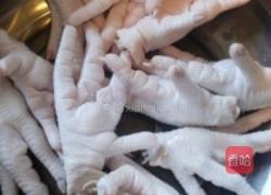 蚝豉蒸凤爪的做法图解1