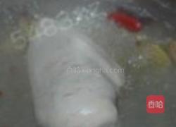 甜椒拌鸡丝的做法图解1