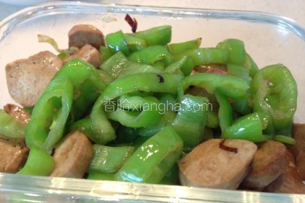青尖椒炒小素鸡