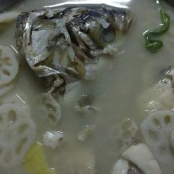 鲢鱼藕片汤的做法[图]