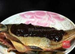 黄豆酱蒸武昌鱼的做法图解2