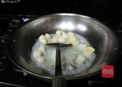 干贝白菜炖粉丝的做法图解2