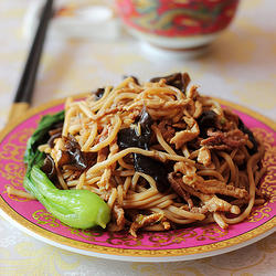 肉丝伊府面的做法[图]