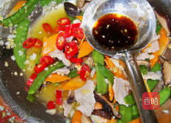 家常五彩荤素小炒的做法图解8