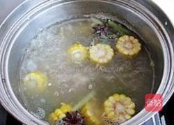 苦瓜玉米排骨汤的做法图解9