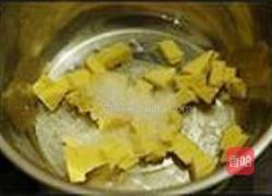 土豆泥鳀鱼杯子蛋糕的做法图解1