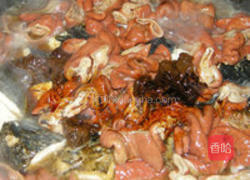 臭豆腐烧肥肠的做法图解4