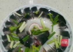 葱香酸梅蒸河鳗的做法图解3