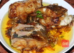 炒鲶鱼的做法图解3