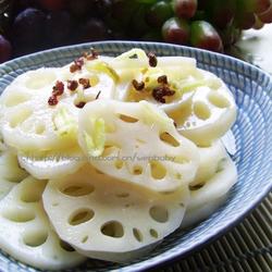 炝拌莲藕的做法[图]