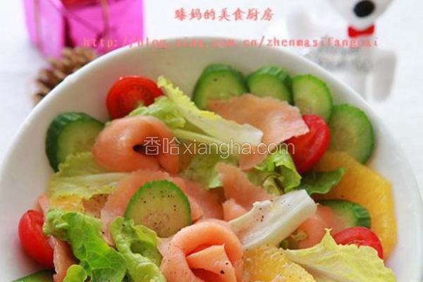 烟熏三文鱼沙拉