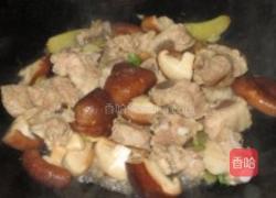 海参炆排骨的做法图解6