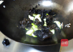 冬菜丝瓜炒木耳的做法图解9