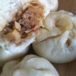 笋干卤肉包的做法[图]