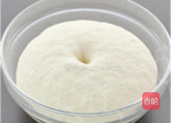 韭菜肉丁大包子的做法图解6