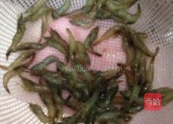 萝卜丝烧虾的做法图解3