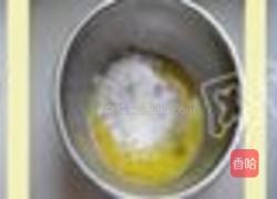 茼蒿鸡蛋饼的做法图解1