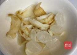 黑米红豆百合粥的做法图解3