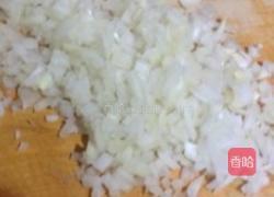 酒烹虾配龙利鱼黄油杂菜土豆泥的做法图解1