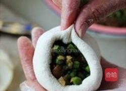 排骨蒜薹包子的做法图解17