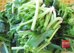 新鲜带子菠菜的做法图解2