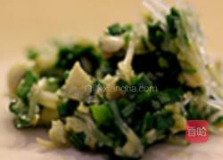 双菇鸡蛋韭菜饺子的做法图解3