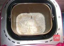 桑葚微波面包的做法图解2