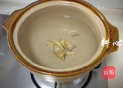 紫菜银鱼汤的做法图解2