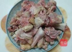 榴莲壳炖土鸡的做法图解3