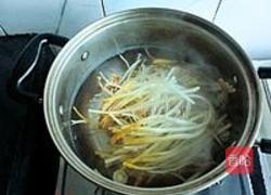 剁椒金针拌变蛋的做法图解3