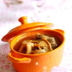 小鲍松茸炖大骨的做法[图]