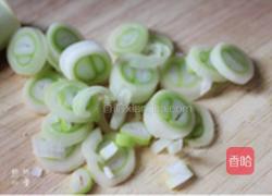 蚕豆米小炒饭的做法图解3