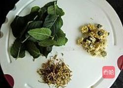 薄荷双花茶的做法图解1